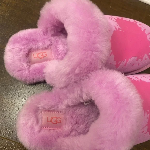 Slipper - Picture 2 of 4